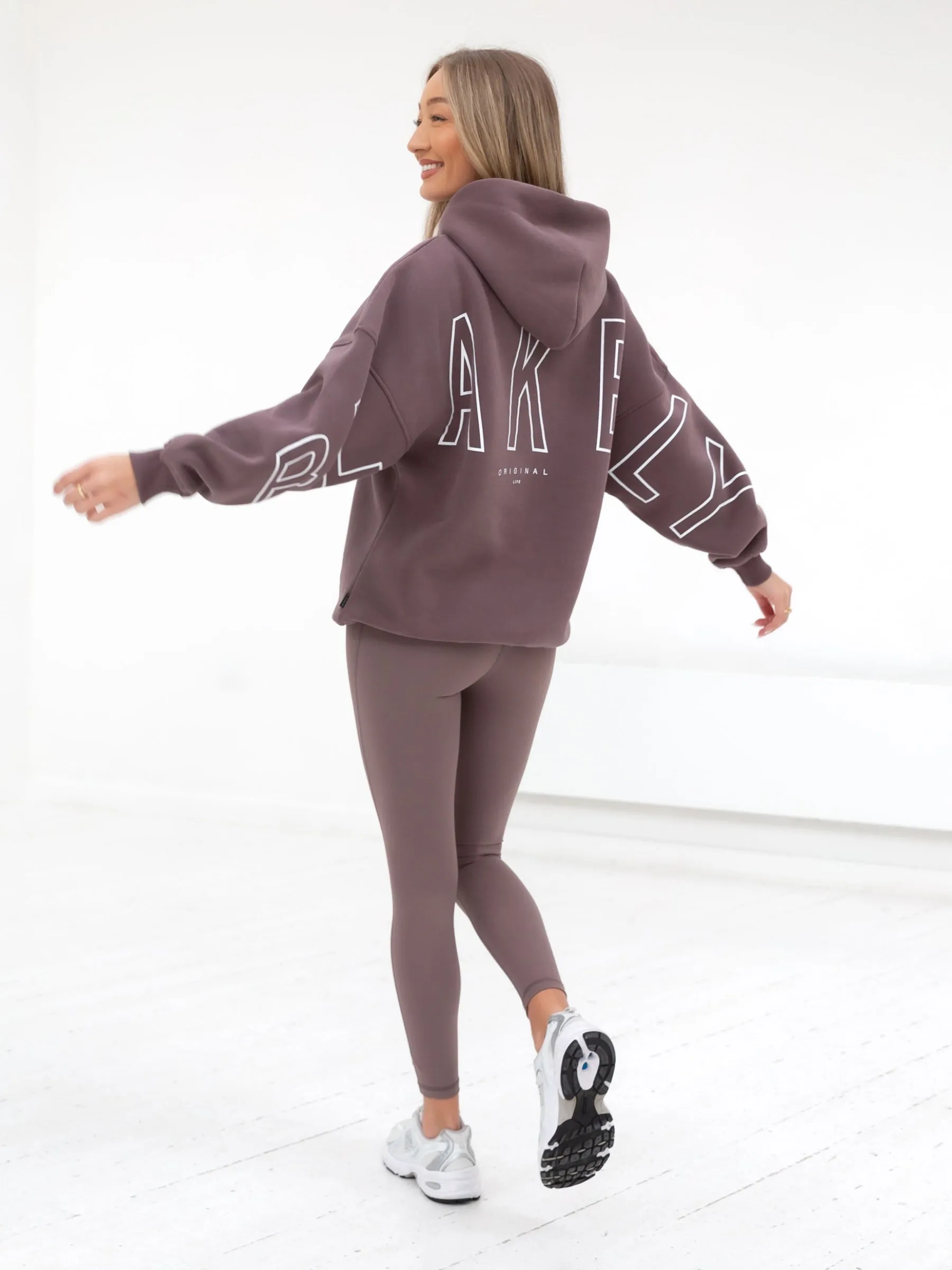 Outline Isabel Oversized Hoodie - Mauve Brown