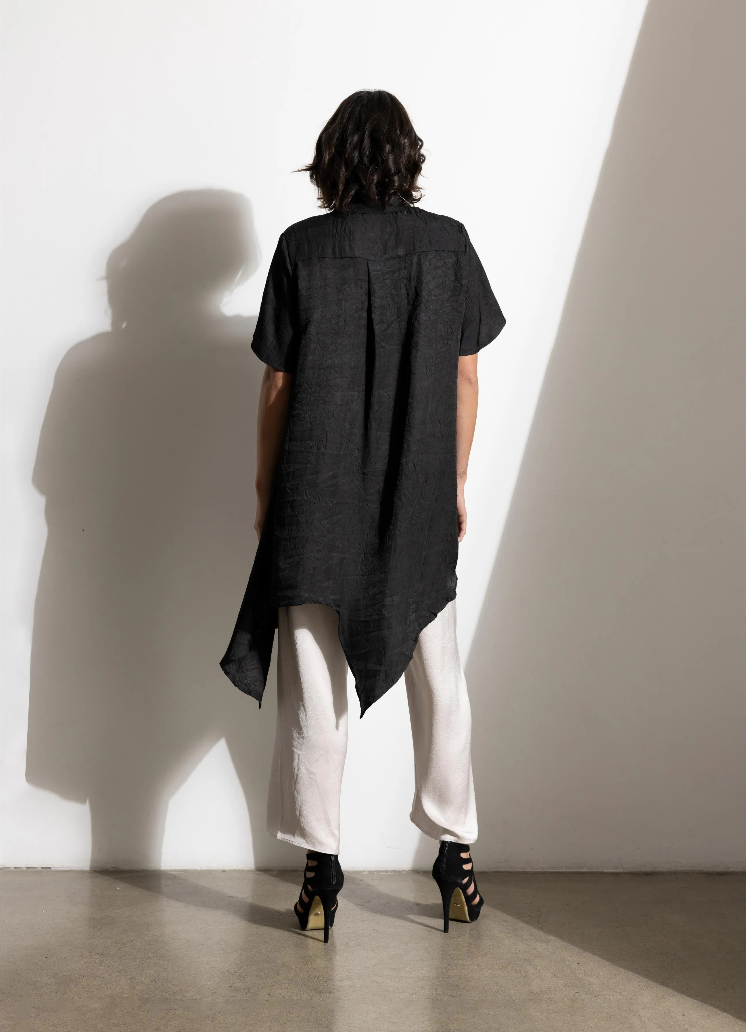 Rune Shirt -Black